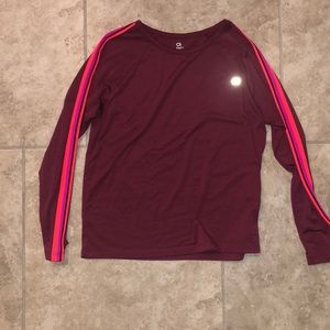 Gap fit long sleeve shirt